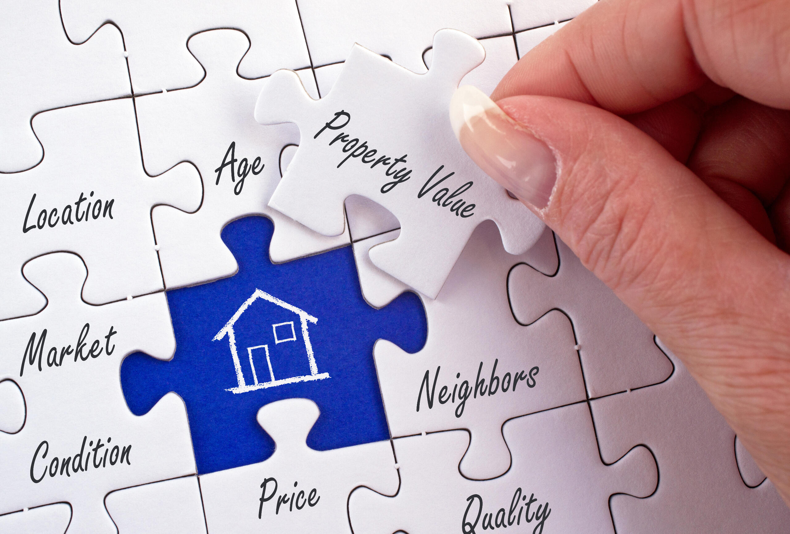 Illustration depicting the challenges of manual real estate pricing, such as inaccuracies and time consumption.